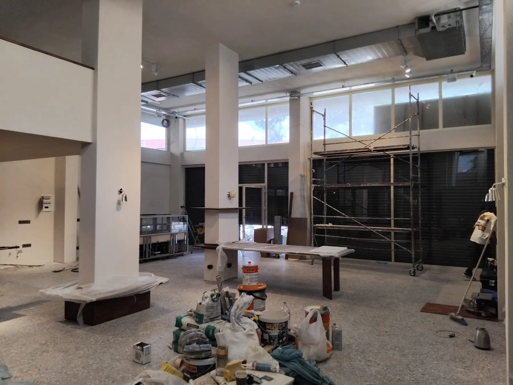 Geniş ticari alanda güvenlik altyapısı kurulum aşaması